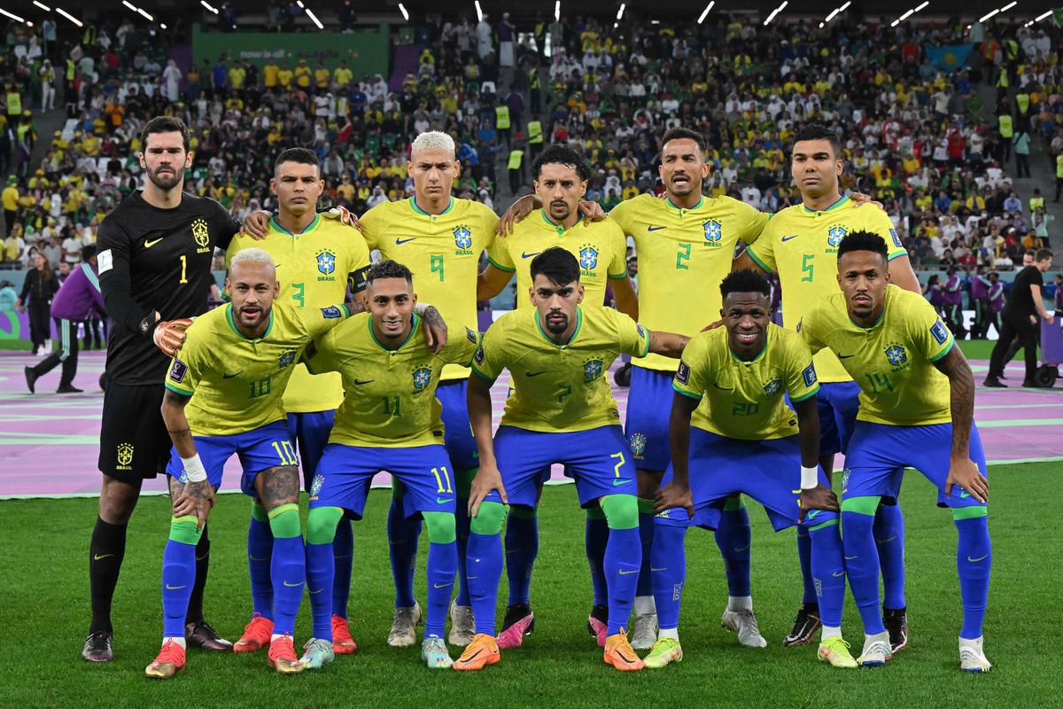 O time comandado pelo técnico Fernando Diniz se aproximou da vice-líder França (Foto/Divulgação)