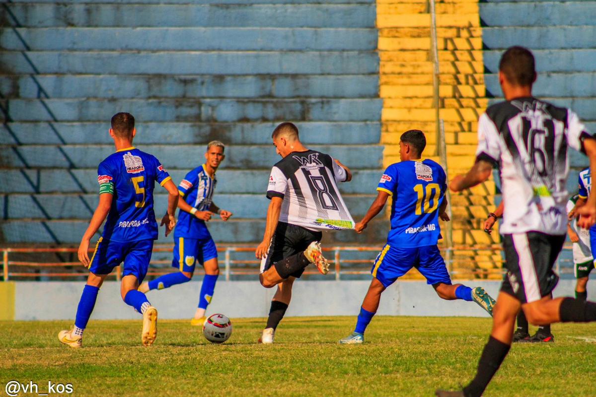 A derrota para o adversário jogou o Nacional para a última colocação e provocou a demissão da comissão técnica (Foto/VH_KOS/Facebook/Nacional)
