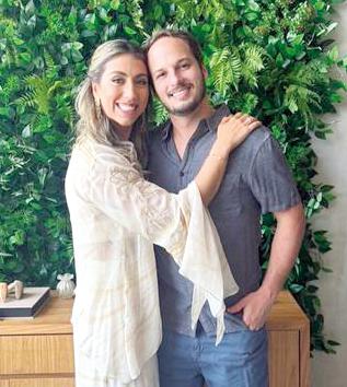 Rumo ao altar, em novembro, Amanda Gayoso Sallum e Felipe Lorenzo ganharam chá bar neste fim de semana; a cobertura completa do evento você confere na próxima coluna (Foto/Divulgação)