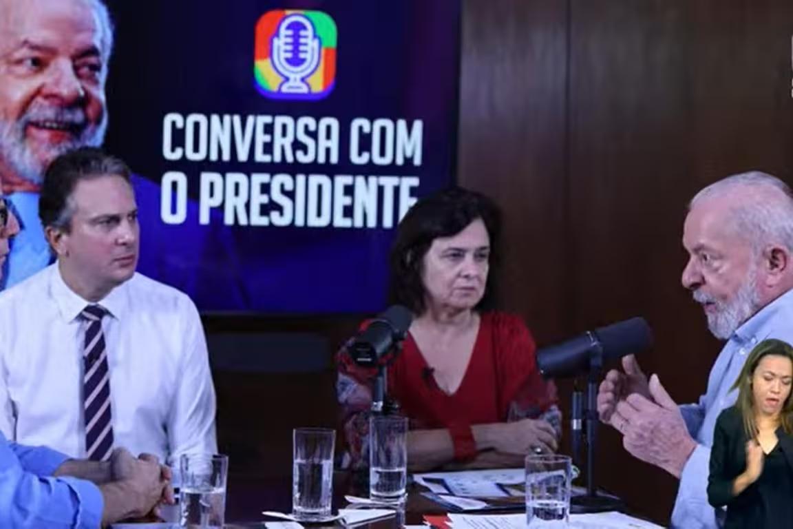 Lula convidou Nísia Trindade (Saúde) e Camilo Santana (Educação) para participar da 14º edição do programa Conversa com o Presidente; petista ficou duas semanas sem fazer a live (Foto/Reprodução/Youtube 26.09.2023)