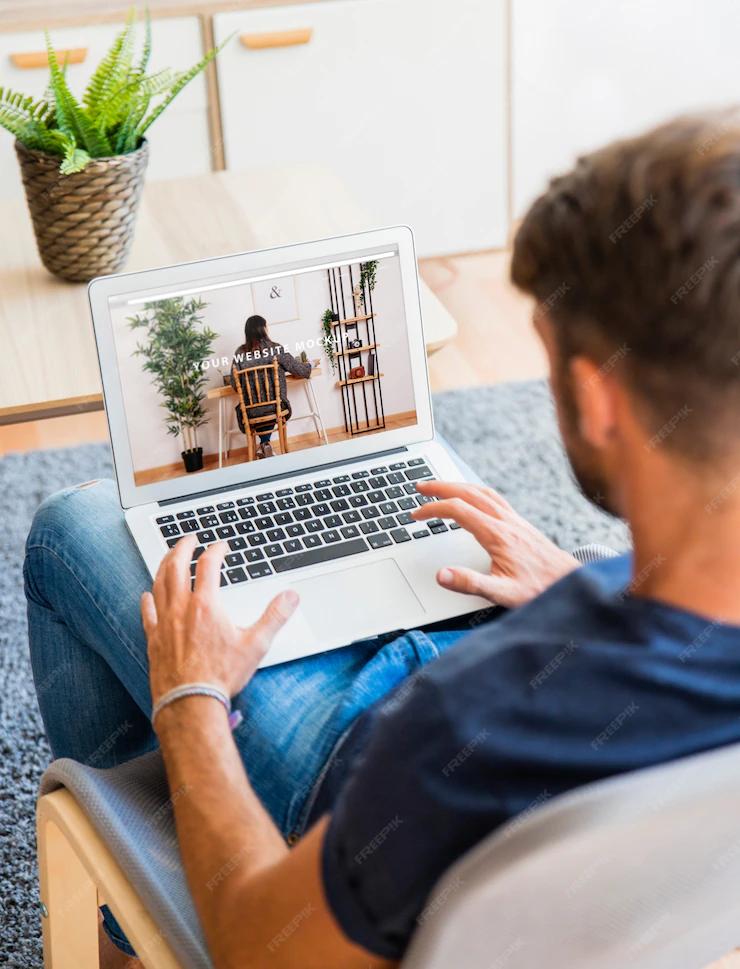 Com o Dr.Fone você pode espelhar o celular para o computador para que possa ajudar o documento em uma tela maior (Imagem de Freepik no Freepik)