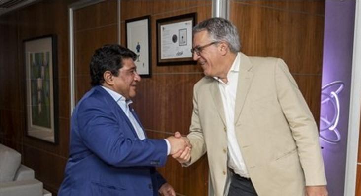 Ednaldo Rodrigues recebeu o ministro das Relações Institucionais, Alexandre Padilha, na sede da CBF, na sexta-feira (Foto/Joilson Marconne/Divulgação/CBF)