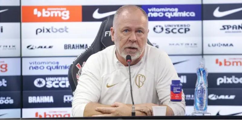 Mano Menezes estreia hoje no Corinthians contra o Fortaleza. (Foto/Rodrigo Coca/Agência Corinthians)