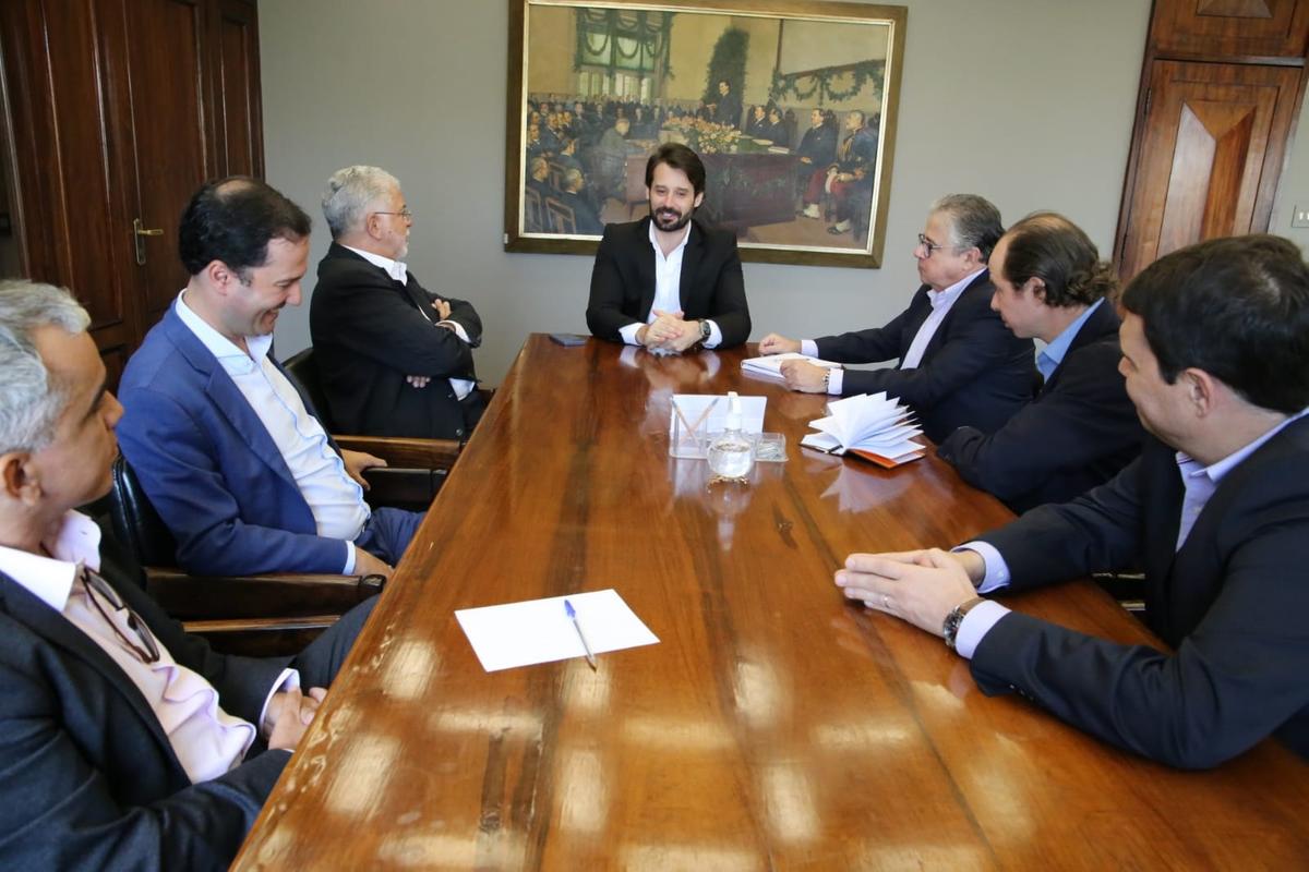 Anderson reuniu-se na Secretaria de Agricultura, Pecuária e Abastecimento de São Paulo com equipe técnica que está estruturando a implantação do gasoduto (Foto/Divulgação)