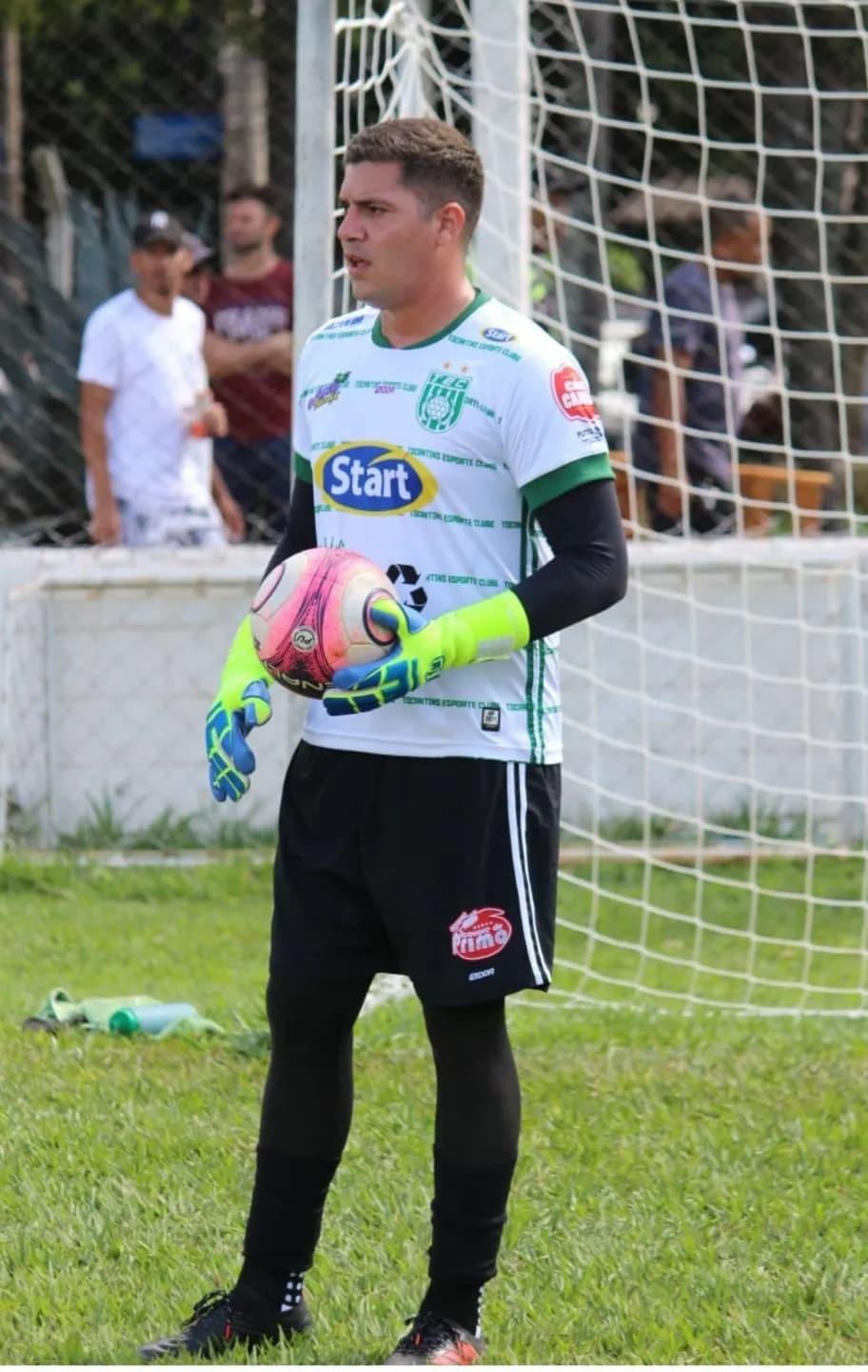 Goleiro Matheus do Vila Nova (Foto/Divulgação)