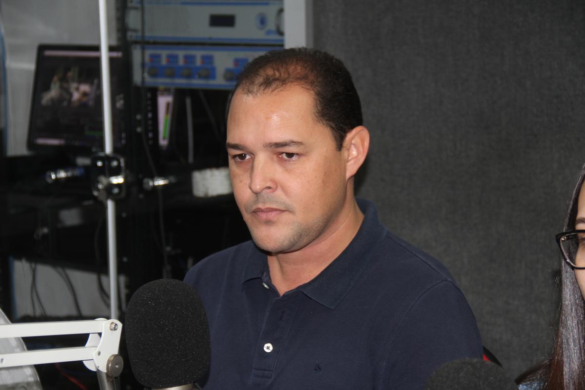 Alberto de Faria Pereira, na Rádio JM (Foto/Arquivo JM)