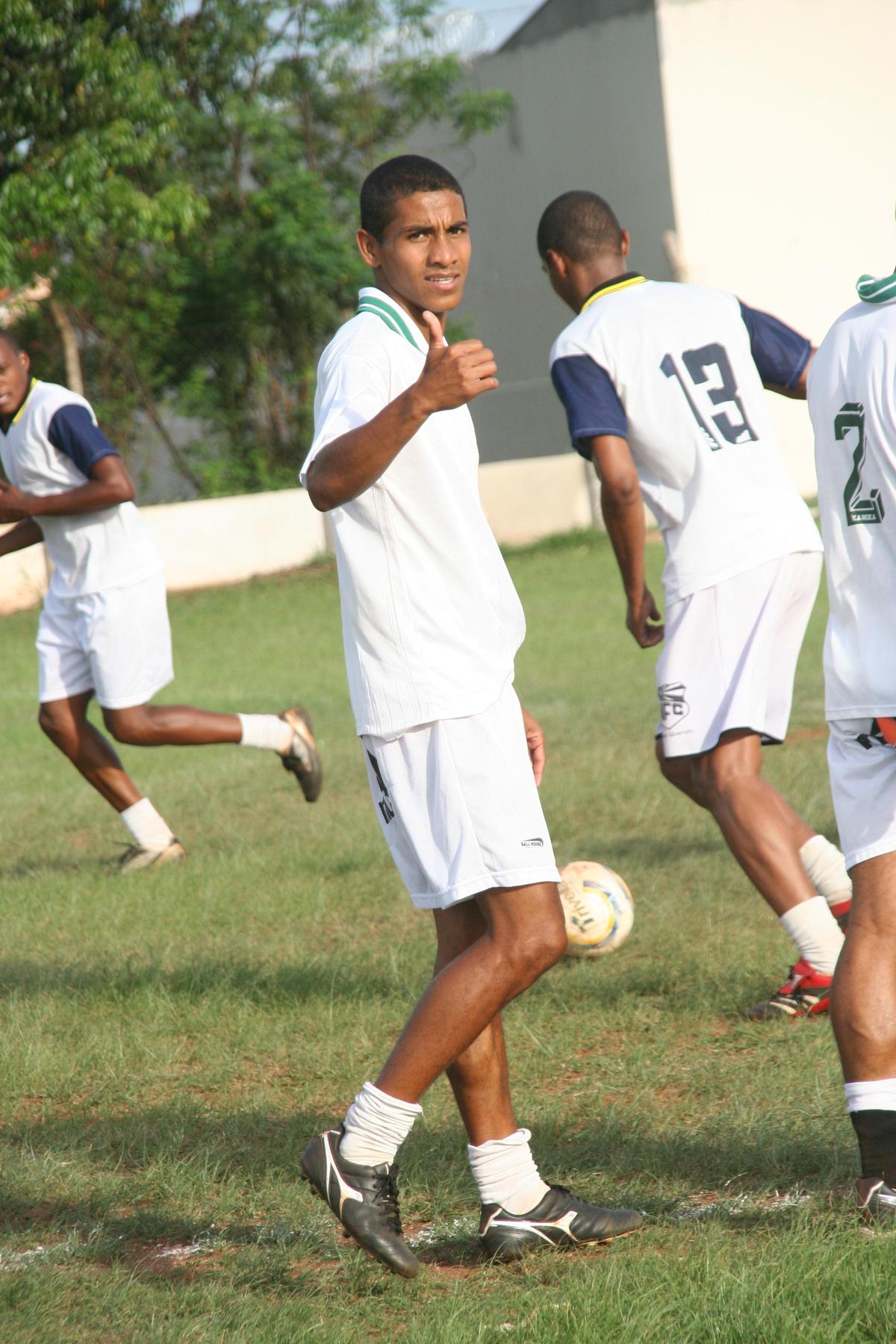 Juninho Ratinho comanda o ataque do Bonsucesso neste domingo diante do “Barça” (Foto/Arquivo)