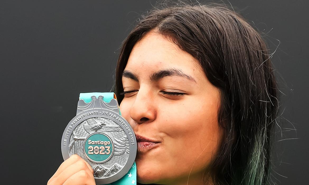 Raicca Ventura faturou a medalha de prata na prova do skate park dos Jogos Pan-Americanos, que estão sendo disputados em Santiago (Chile) (Foto/Divulgação)