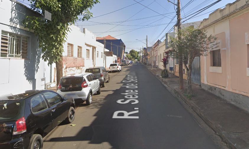 A rua Sete de Setembro é uma das mais afetadas em horários de pico das escolas (Foto/Google Maps)