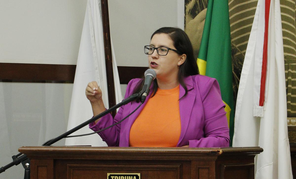 Vereadora Rochelle Gutierrez impetrou novo mandado de segurança contra o processo de contratação de agência de publicidade pela Prefeitura de forma emergencial (Foto/Jully Borges/CMU)