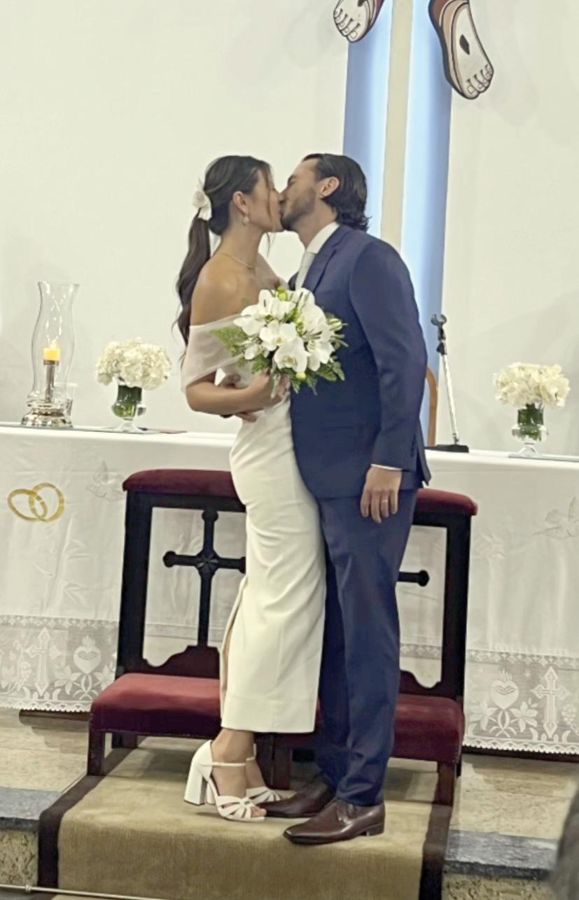 Outro casamento que movimentou uberabenses em Sampa no sábado passado foi o do executivo de sucesso Gustavo Vale – filho de Juliana de Paiva Abreu e Janio do Vale – e Marcela Morimoto. A grande festa será no próximo fim de semana (Foto/Reprodução)