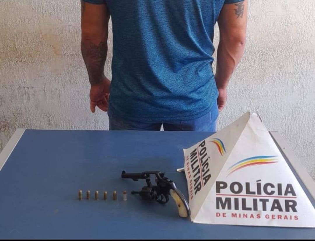 O homem teria enviado foto da arma e anunciado à ex-amante que estaria indo cumprir a promessa de mata-la (Foto: Divulgação)