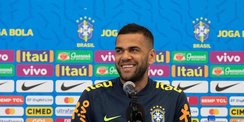 Daniel Alves, agora com 40 anos, está detido no Centro Penitenciário Brians 2, em Barcelona (Foto/CBF)