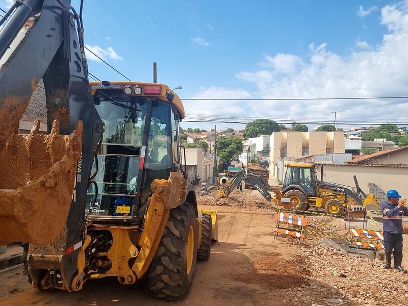Melhorias na rede captação de águas das chuvas também já foi feito no bairro Gameleira (Foto: Divulgação Codau)
