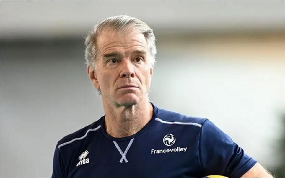 Bernardinho é o técnico de vôlei mais premiado do Brasil. Sem ele perdemos a hegemonia do esporte na América Latina. (Foto/Divulgação/FFVolley)