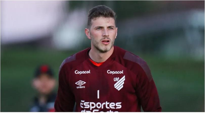 O goleiro Bento, do Athletico-PR foi escolhido para o lugar de Ederson, (Foto/José Tramontin/Athletico)