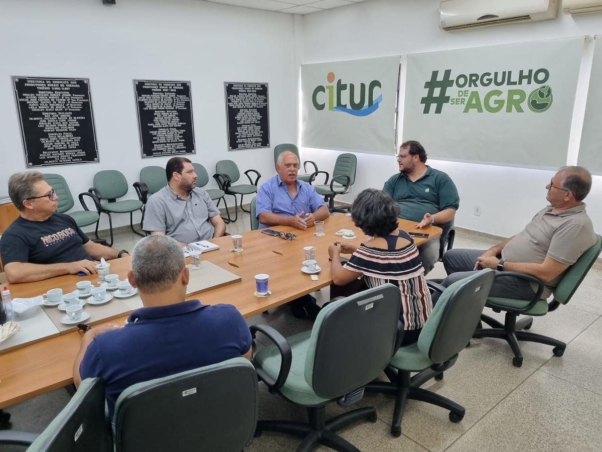 A Feira do Produtor vai intensificar a realização de eventos alusivos à cultura regional, esse assunto foi debatido nesta quinta-feira, dia 16, em reunião no Sindicato Rural de Uberaba, entre feirantes, produtores e os organizadores da feira (Foto/Divulgação)