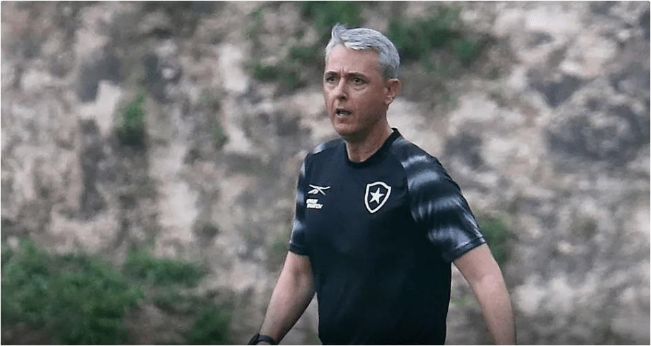 Thiago Nunes - "Tomara que a gente consiga, sim, consolidar esse ano com um título por todo o esforço e o merecimento". (Foto/Vitor Silva/Botafogo)