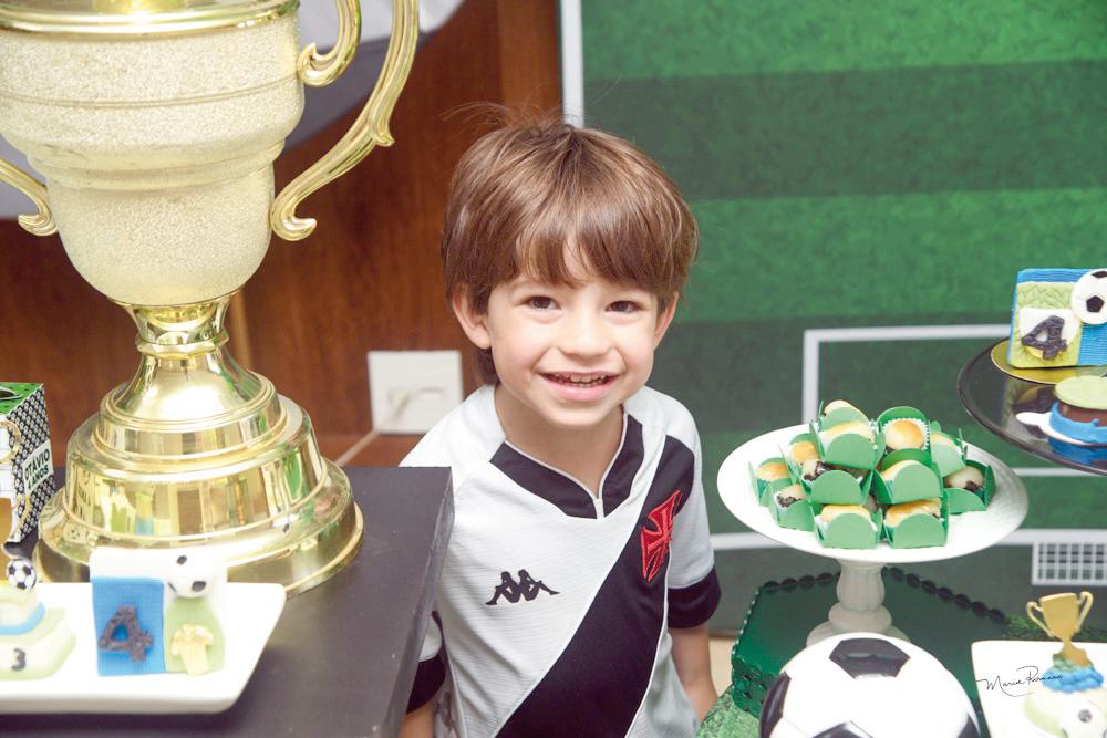 Otávio Rocha Idaló colocou o time em campo para comemorar seus 4 anos (Foto/Marise Romano)