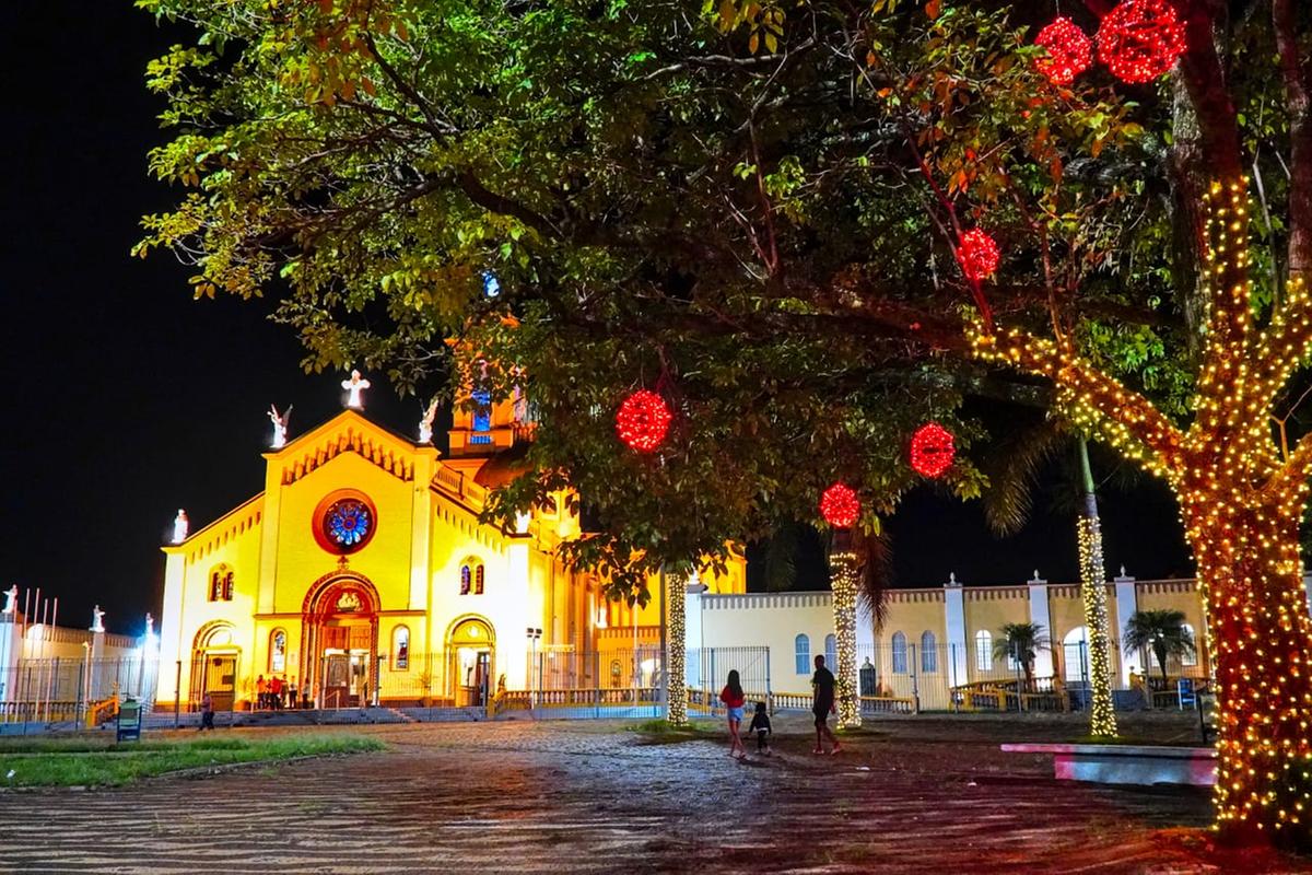 A programação tem início no dia 2 de dezembro e se estende até 6 de janeiro, trazendo mais de 600 eventos com espetáculos teatrais e de artes visuais, shows, iluminações temáticas, cantatas, inaugurações de presépios e manifestações religiosas. (Foto/Lilian Veronezi)