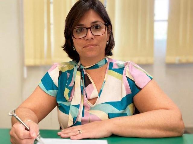 Controladora-geral do município, Júnia Camargo, diz que até o fim do ano deverá ter a definição se as admissões serão anuladas ou não (Foto/Reprodução)