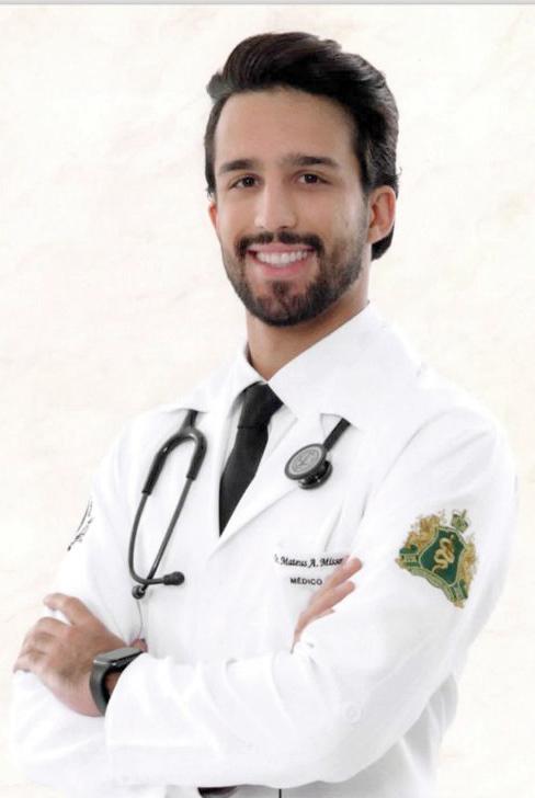 Mateus Andrade Misson é o mais novo médico desta cidade, neste fim de semana o Jovem Doutor cola grau, motivo de orgulho e muita alegria para os pais, os queridos Viviane e Frederico Misson (Foto/Arquivo Pessoal)