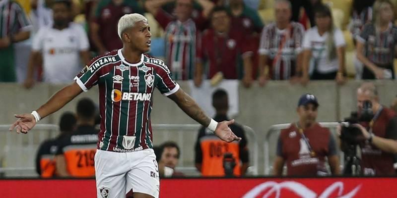 Um chute preciso de JK, o herói da Libertadores, colocou o Flusão na decisão do mundial de clubes (Foto/Getty Images)