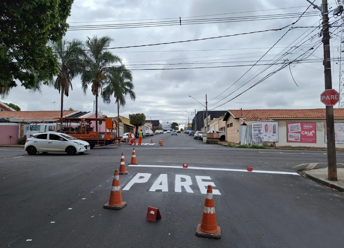 Cruzamento na rua Ituiutaba, esquina com a rua Frutal, no bairro São Benedito (Foto/Divulgação)