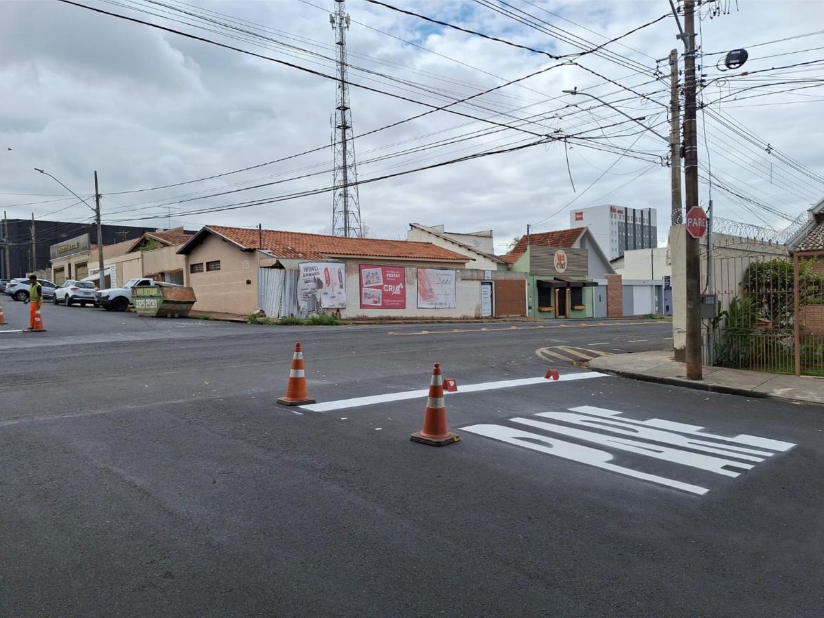 Cruzamento na rua Ituiutaba, esquina com a rua Frutal, no bairro São Benedito (Foto/Divulgação)