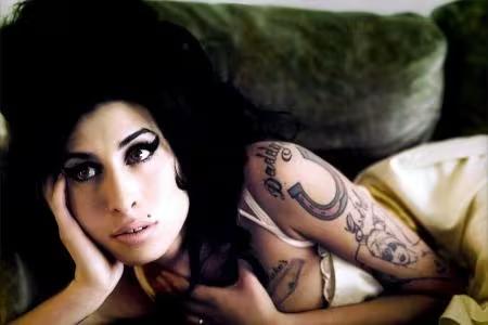 Amy Winehouse morreu em 2011, aos 27 anos (Foto/DIVULGAÇÃO)