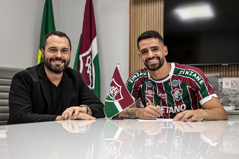 Renato foi anunciado e chega para auxiliar Ganso na armação das jogadas. ((foto/ Lucas Merçon – Fluminense))