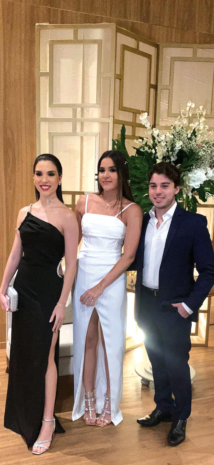 Maria Eduarda com seus irmãos Maria Luiza e Décio Júnior (Foto/Reprodução)