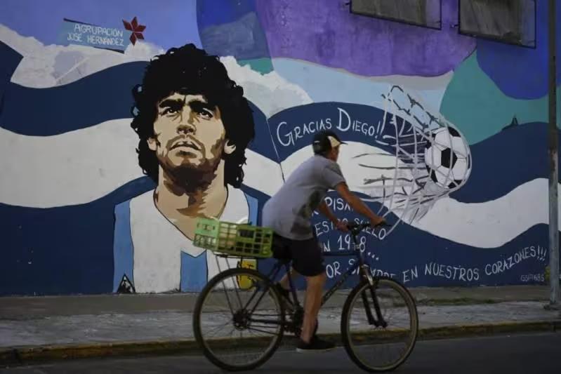 Maradona é um ídolo eterno para o povo argentino (Foto/Juan Mabromata/AFP)