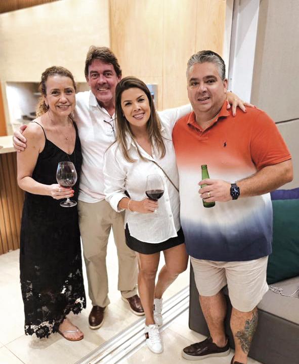 Maila Misson, Rogério Marzola, katiuce Mio e Rodolfo Buzolo no b-day de Kalil (Foto/Reprodução)