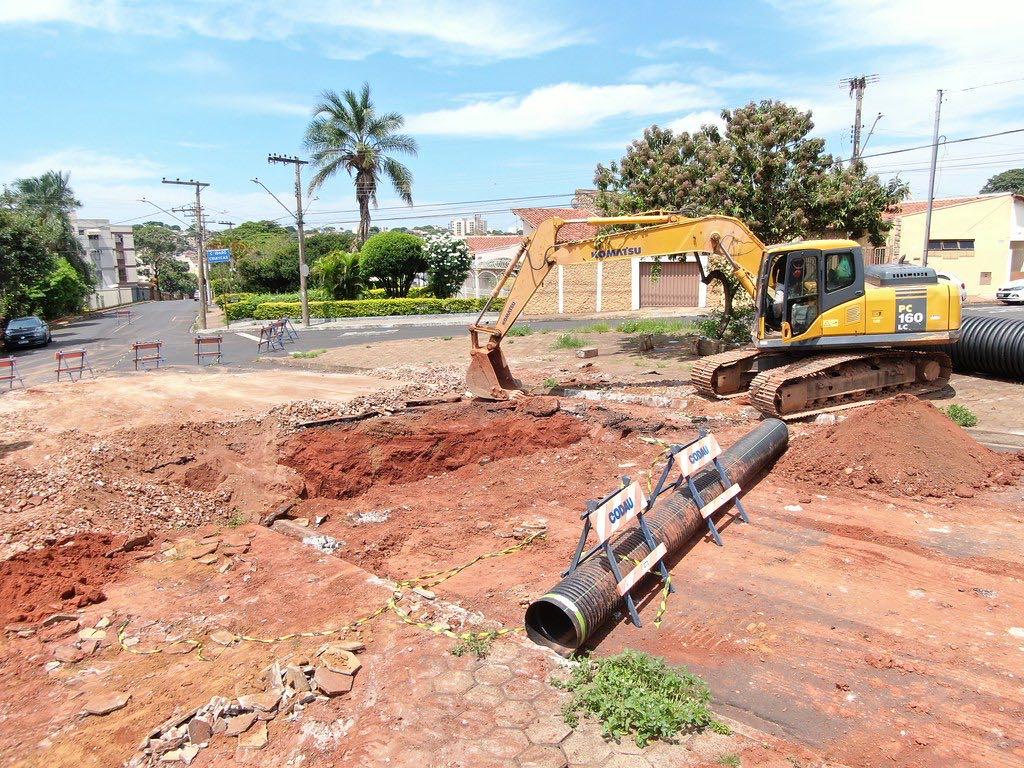 Previsão é que a obra na travessa Armando de Miranda Cardoso esteja concluída em 15 dias (Foto/Reprodução)