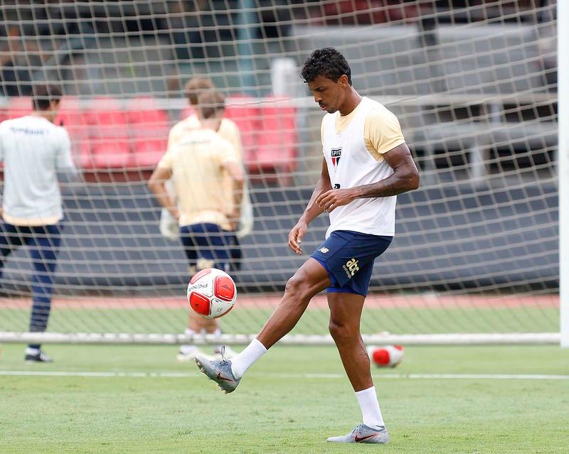 Luiz Gustavo chega ao São Paulo com um contrato de 1 ano (Foto/Divulgação São Paulo)