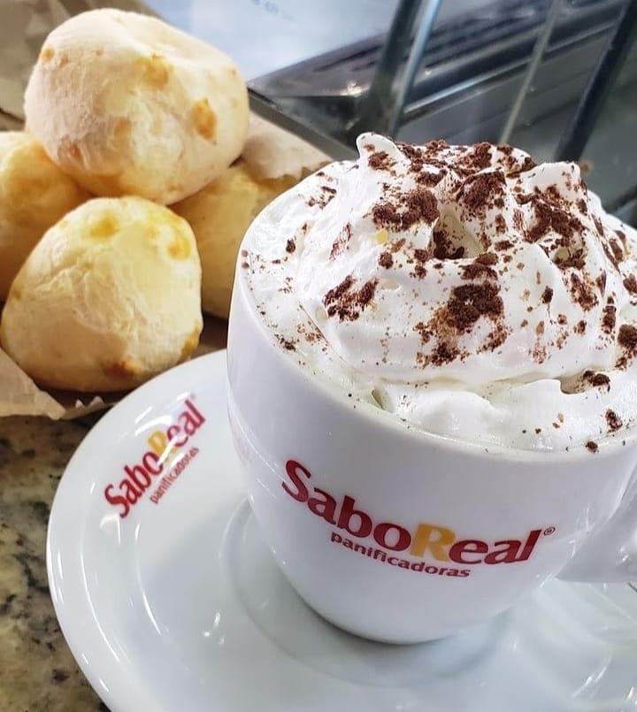 Venha experimentar o melhor cappuccino de Uberaba na Panificadora SaboReal da avenida da Saudade (Foto/Divulgação)