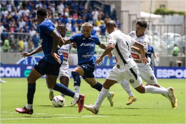 O Cruzeiro lidera o Grupo A com quatro pontos (Foto/Gustavo Aleixo/Cruzeiro/Gazeta Esportiva)