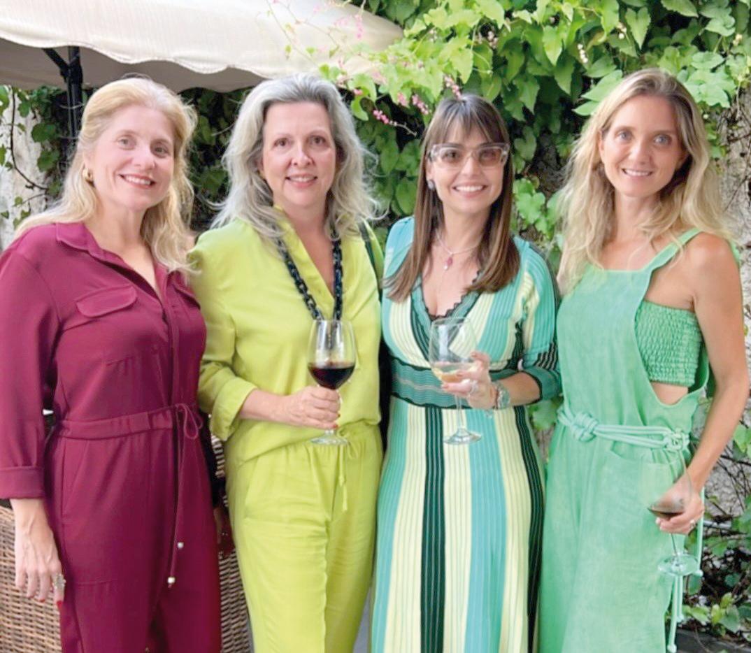 Cynthia Fonseca Nunes, Ana Lucia Lorenzo, Patrícia e Bezinha Guido Simões (Foto/Reprodução)