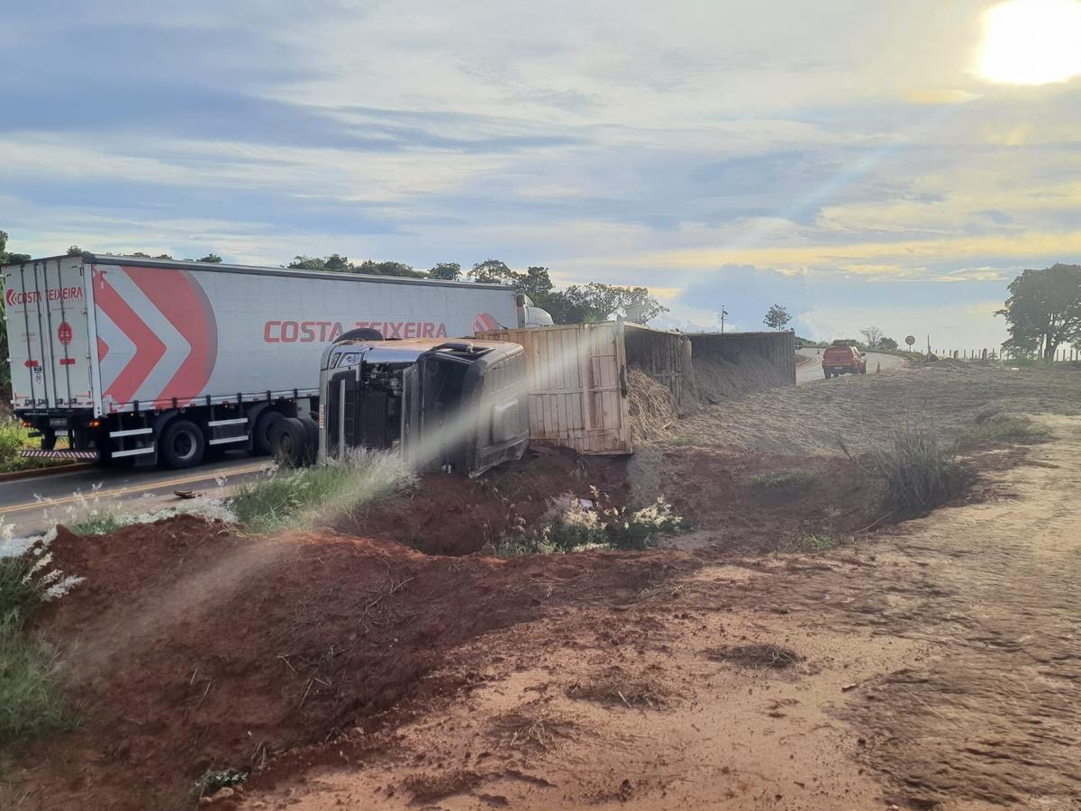 Ao chegar ao local, a equipe de resgate não encontrou vítimas, pois estas já haviam sido conduzidas pela ambulância (Foto/Divulgação Bombeiros)