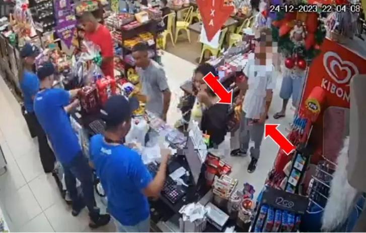 Imagens de câmera em loja de conveniência de posto revelaram a identidade de um dos homens que estariam com Paloma na noite em que ela morreu (Foto/Polícia Civil-SC)