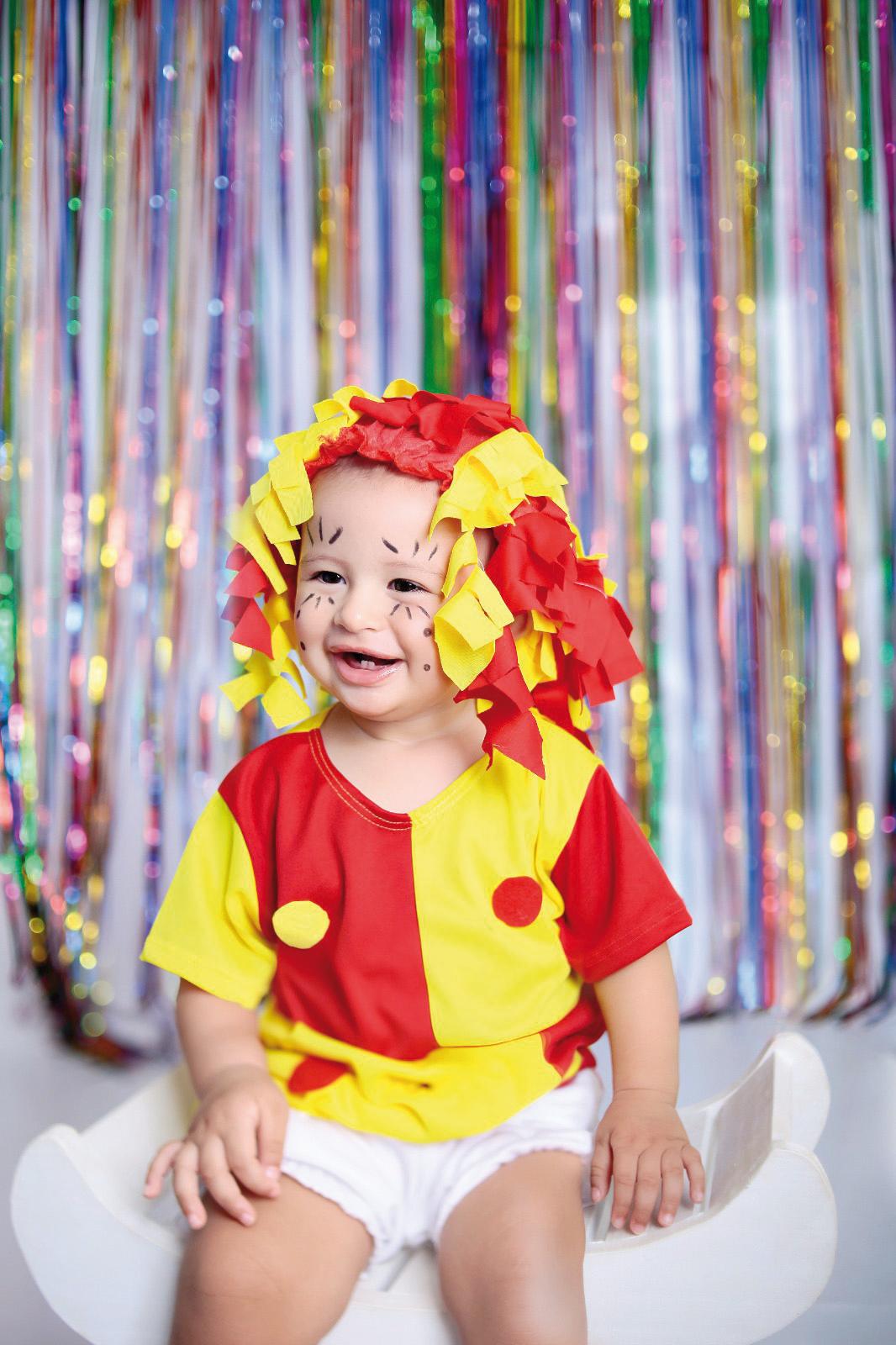Aurora Teixeira Barcelos em ritmo de carnaval para comemorar seu primeiro aninho (Foto/Thaynara Mendes)
