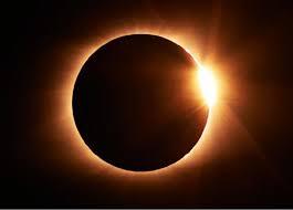 Este eclipse promete ser verdadeiramente memorável, apresentando uma coroa solar perfeitamente visível e uma duração que ultrapassa mais que o dobro do evento anterior em 2017 (Foto/Reprodução)