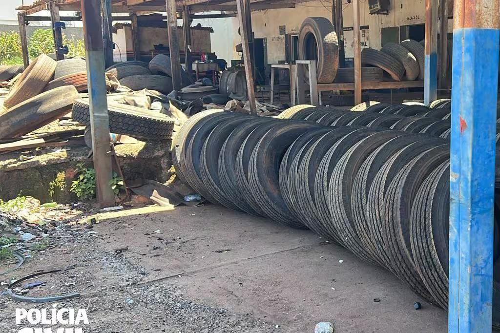 Pneus foram apreendidos em Uberlândia (Foto/PCMG/Divulgação)