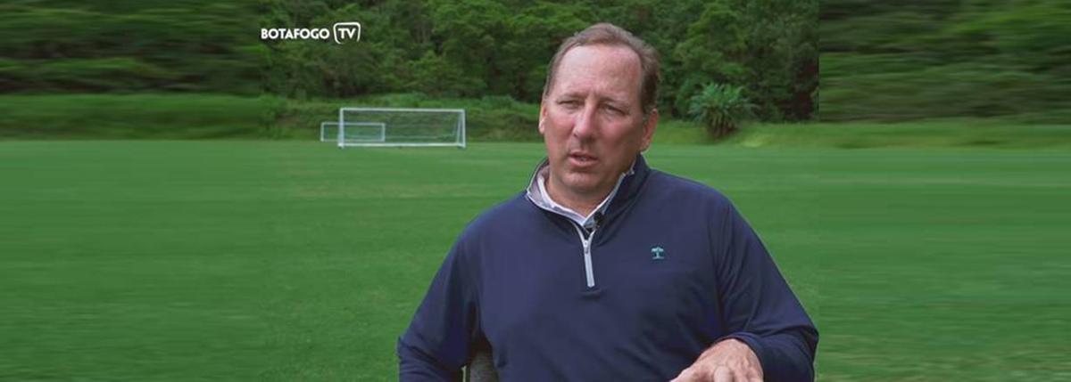 John Textor aproveitou o vídeo para tentar apaziguar a relação com a CBF (Foto/Botafogo TV)