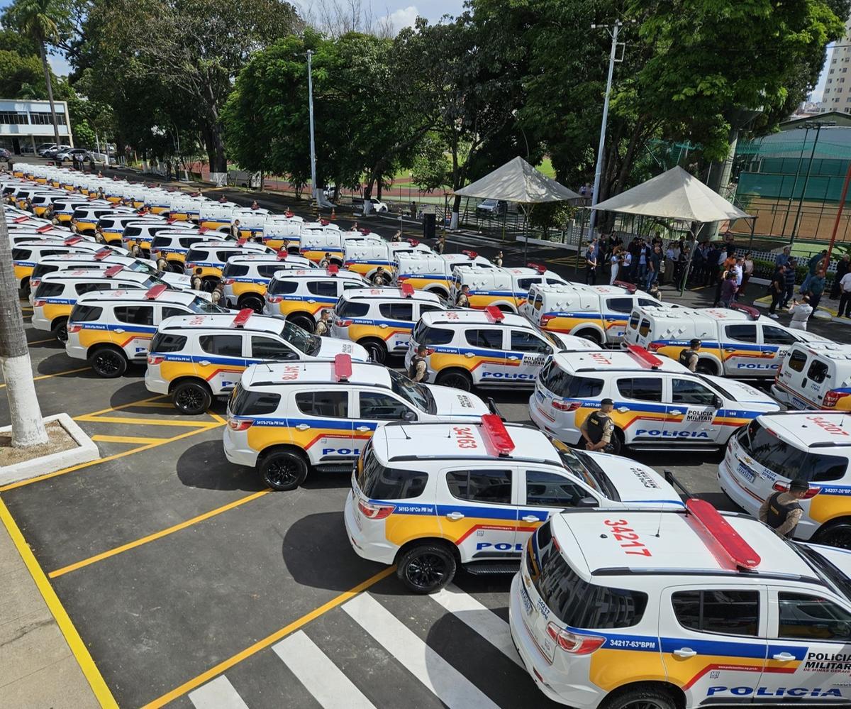 Para todo o Estado foram distribuídas 112 viaturas, durante solenidade ocorrida no pátio da Academia de Polícia Militar, em Belo Horizonte (Foto/Divulgação)