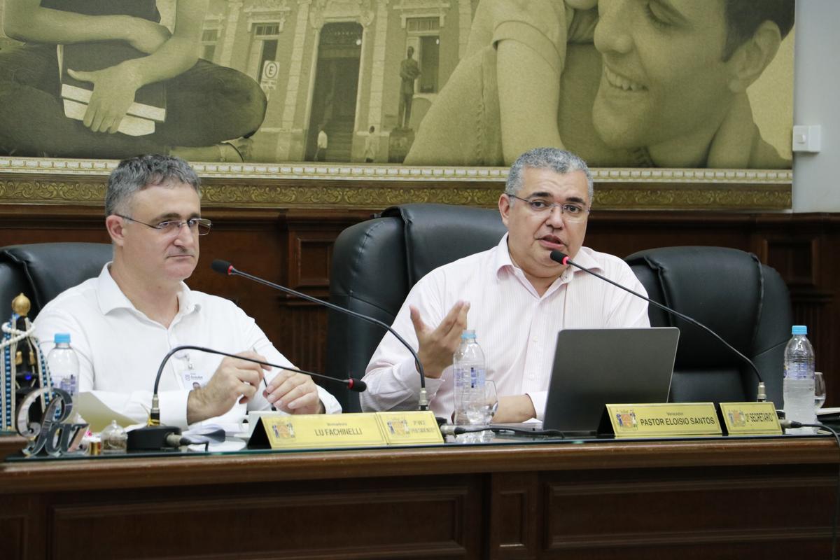 Gestores das UPAs, Frederico Guglielmi e Raelson Batista foram sabatinados ontem na Câmara Municipal (Foto/Jully Borges/CMU)