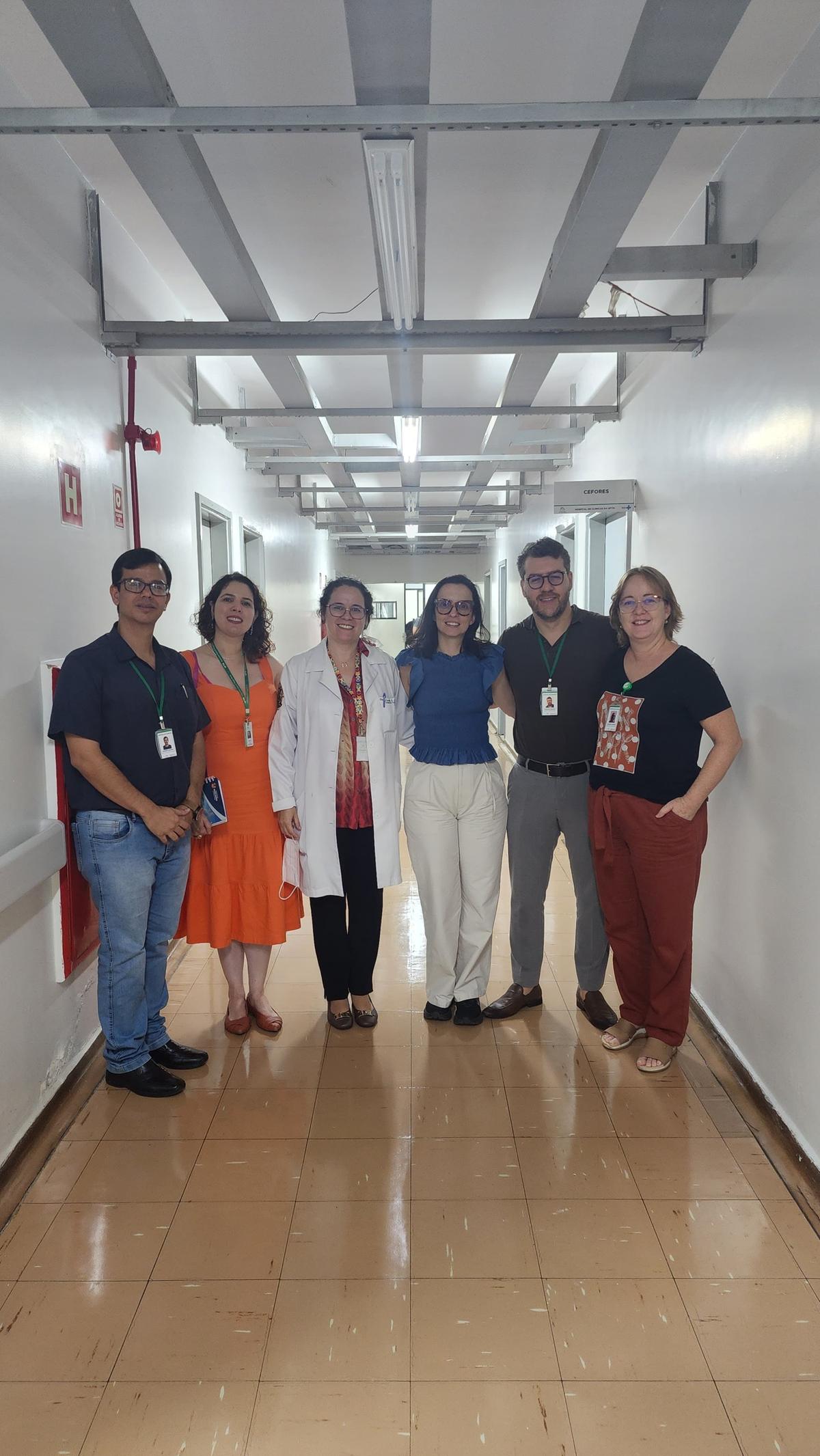 Deputada federal Ana Pimentel cumpriu agenda em Uberaba na quinta-feira e se reuniu com integrantes de Diretório Acadêmico de Medicina da UFTM (Foto/Divulgação)