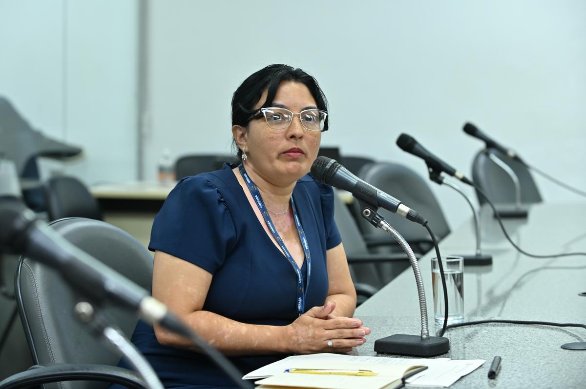 Secretária municipal de Saúde, Valdilene Rocha, participou de audiência ontem na Assembleia Legislativa (fOTO/Luiz Santana/ALMG)