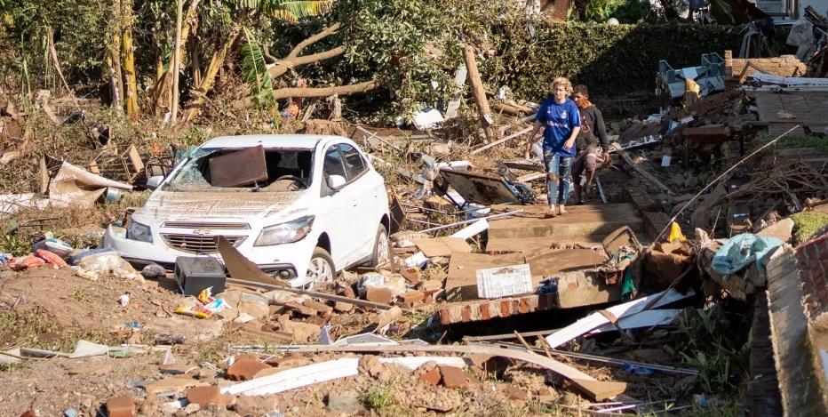 Após as chuvas intensas, a cidade de Roca Sales ficou totalmente devastada (Foto/Reprodução)